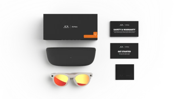 OAKLEY META  HSTN SMART GLASSES